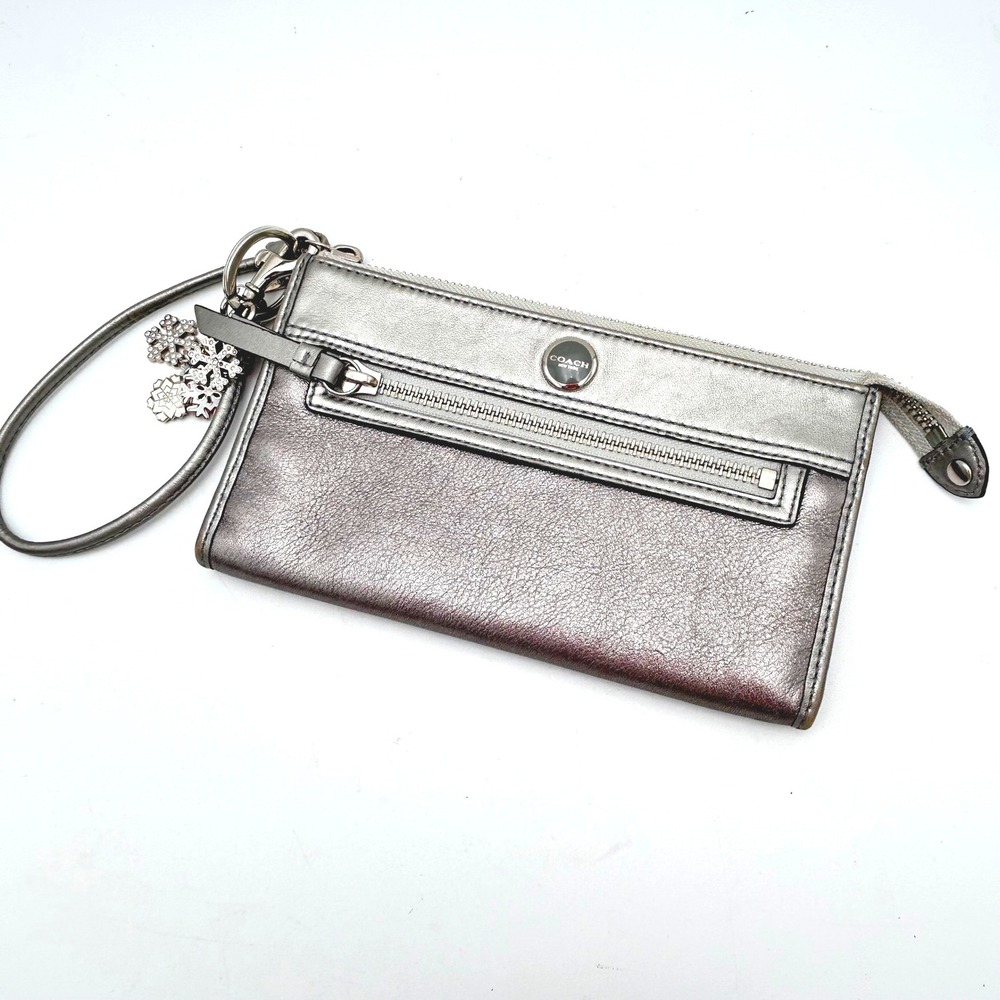 Coach Metallic Silver Leather Wristlet Snowflake Charm Striped Lining Clutch